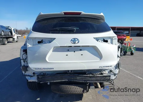2022 Toyota Highlander Platinum z USA, uszkodzony, nr VIN 5TDFZRAH3NS090659
